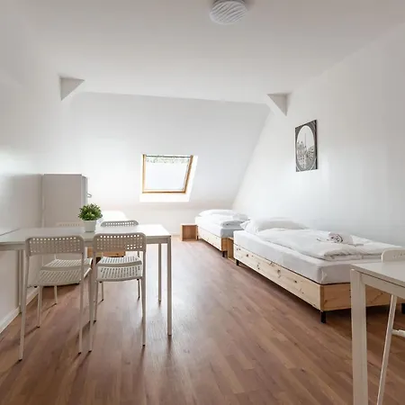 T&k - - Areal Goethe 4 Maisonetten Mit Privatparkplätzen