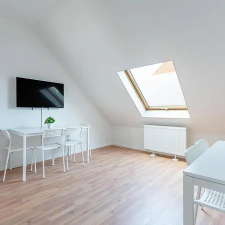 T&k - - Areal Goethe 4 Maisonetten Mit Privatparkplaetzen Duisburgo
