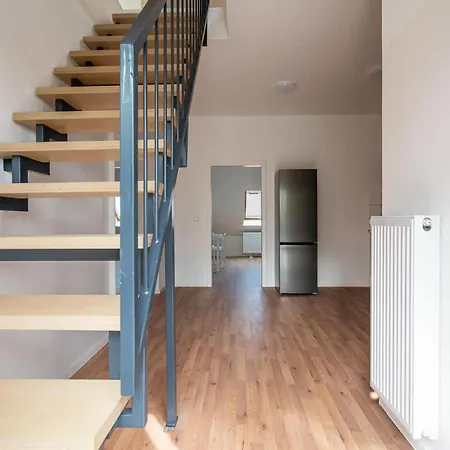 T&k - - Areal Goethe 4 Maisonetten Mit Privatparkplaetzen * Duisburgo