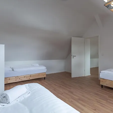 T&k - - Areal Goethe 4 Maisonetten Mit Privatparkplaetzen *