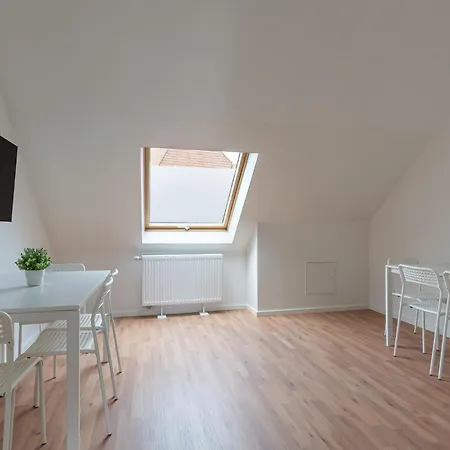 Apartment T&k - - Areal Goethe 4 Maisonetten Mit Privatparkplaetzen Duisburg