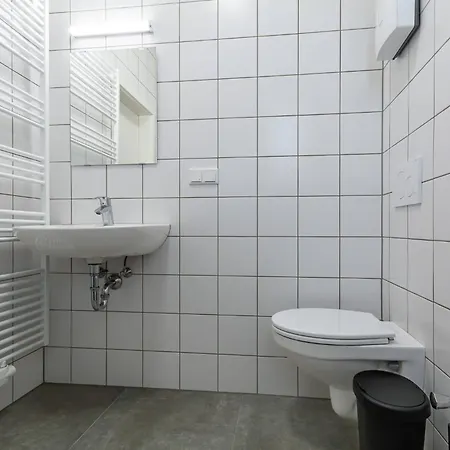 T&k - - Areal Goethe 4 Maisonetten Mit Privatparkplaetzen Apartment Duisburg