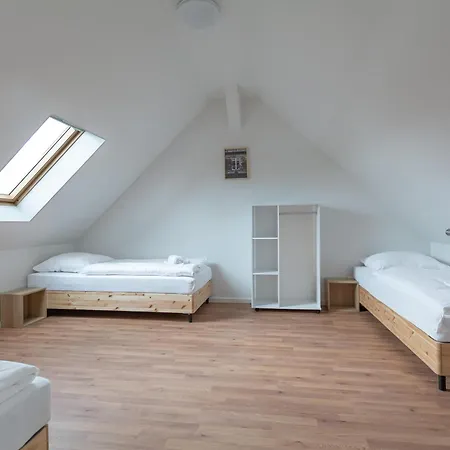 T&k - - Areal Goethe 4 Maisonetten Mit Privatparkplaetzen Duisburg