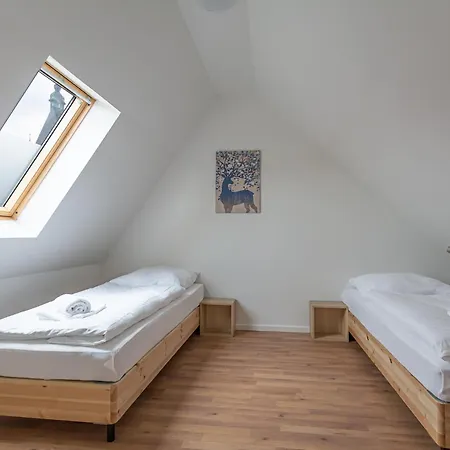 Lägenhet T&k - - Areal Goethe 4 Maisonetten Mit Privatparkplaetzen Duisburg