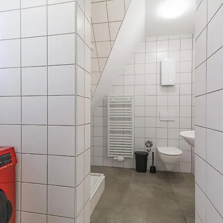 T&k - - Areal Goethe 4 Maisonetten Mit Privatparkplaetzen Duisburg