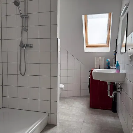T&k - - Areal Goethe 4 Maisonetten Mit Privatparkplaetzen * Duisburg