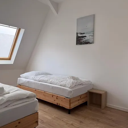 T&k - - Areal Goethe 4 Maisonetten Mit Privatparkplaetzen Apartment Duisburg