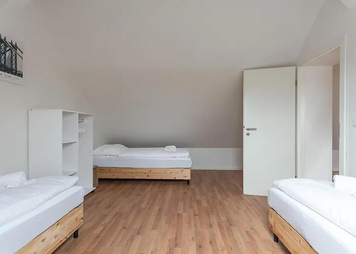 Апартаменты T&k - - Areal Goethe 4 Maisonetten Mit Privatparkplaetzen