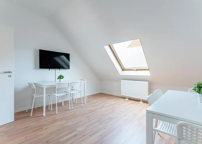 T&k - - Areal Goethe 4 Maisonetten Mit Privatparkplaetzen Дуйсбург