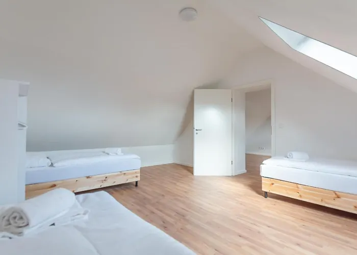 T&k - - Areal Goethe 4 Maisonetten Mit Privatparkplaetzen Апартаменты Дуйсбург