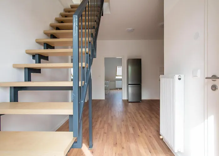 T&k - - Areal Goethe 4 Maisonetten Mit Privatparkplaetzen * Дуйсбург