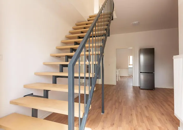 T&k - - Areal Goethe 4 Maisonetten Mit Privatparkplaetzen Дуйсбург