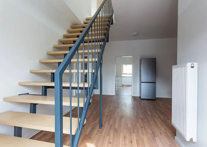 T&k - - Areal Goethe 4 Maisonetten Mit Privatparkplaetzen * Дуйсбург