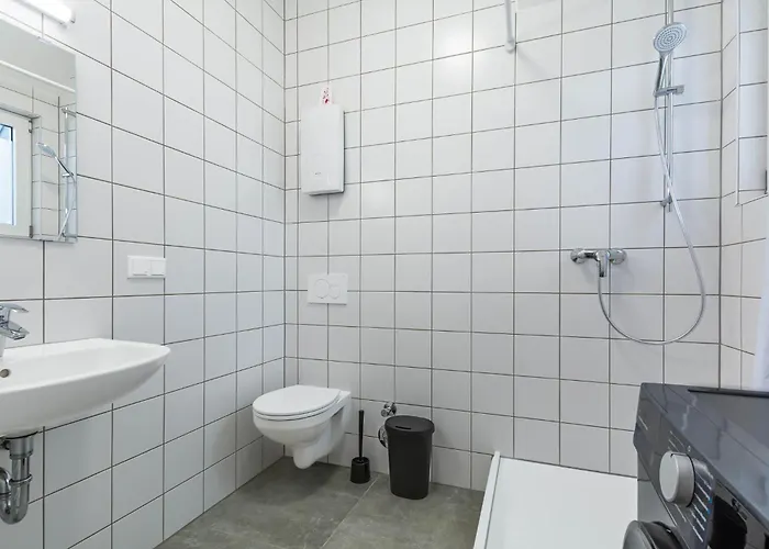 T&k - - Areal Goethe 4 Maisonetten Mit Privatparkplaetzen Апартаменты