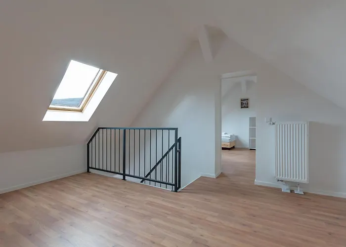 Апартаменты T&k - - Areal Goethe 4 Maisonetten Mit Privatparkplaetzen Дуйсбург