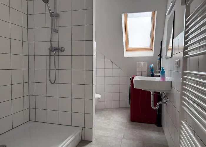 T&k - - Areal Goethe 4 Maisonetten Mit Privatparkplaetzen * Дуйсбург