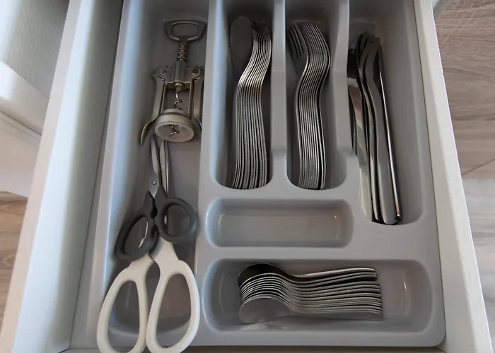 T&k - - Areal Goethe 4 Maisonetten Mit Privatparkplaetzen Дуйсбург